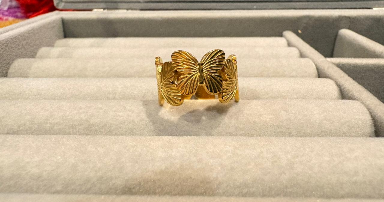 The Gilded ring