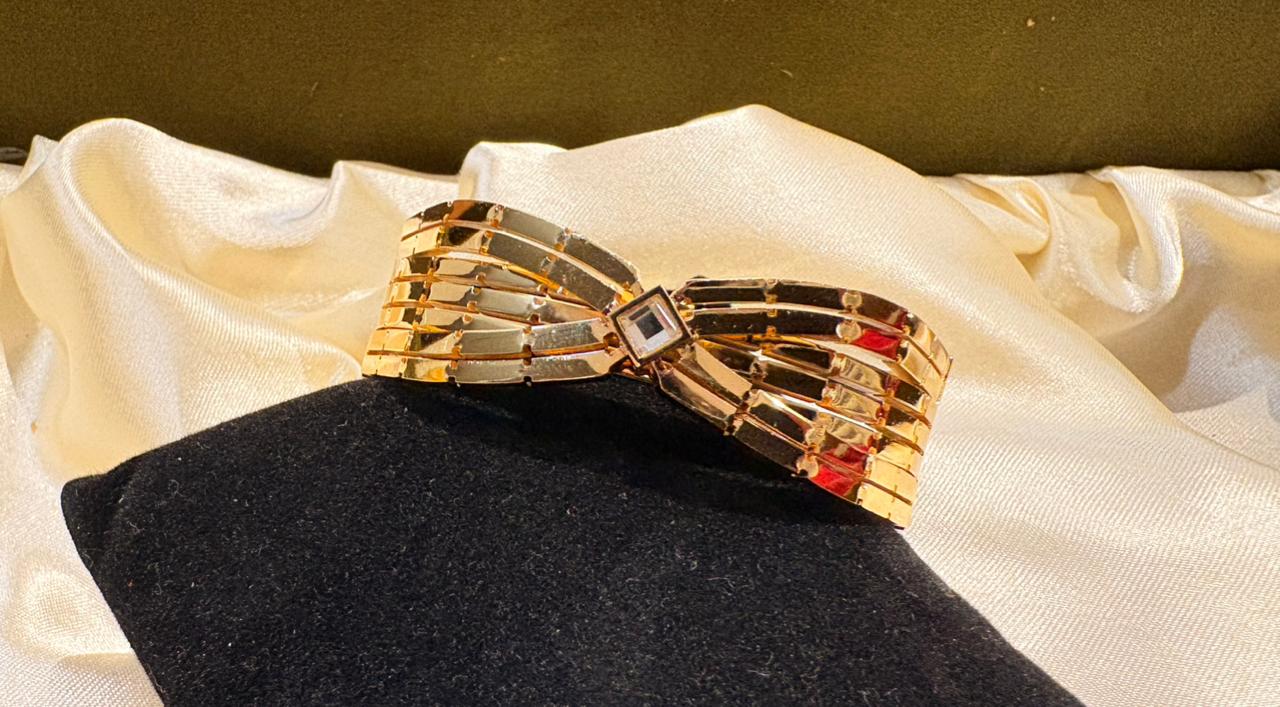 Polished ribbon bracelet