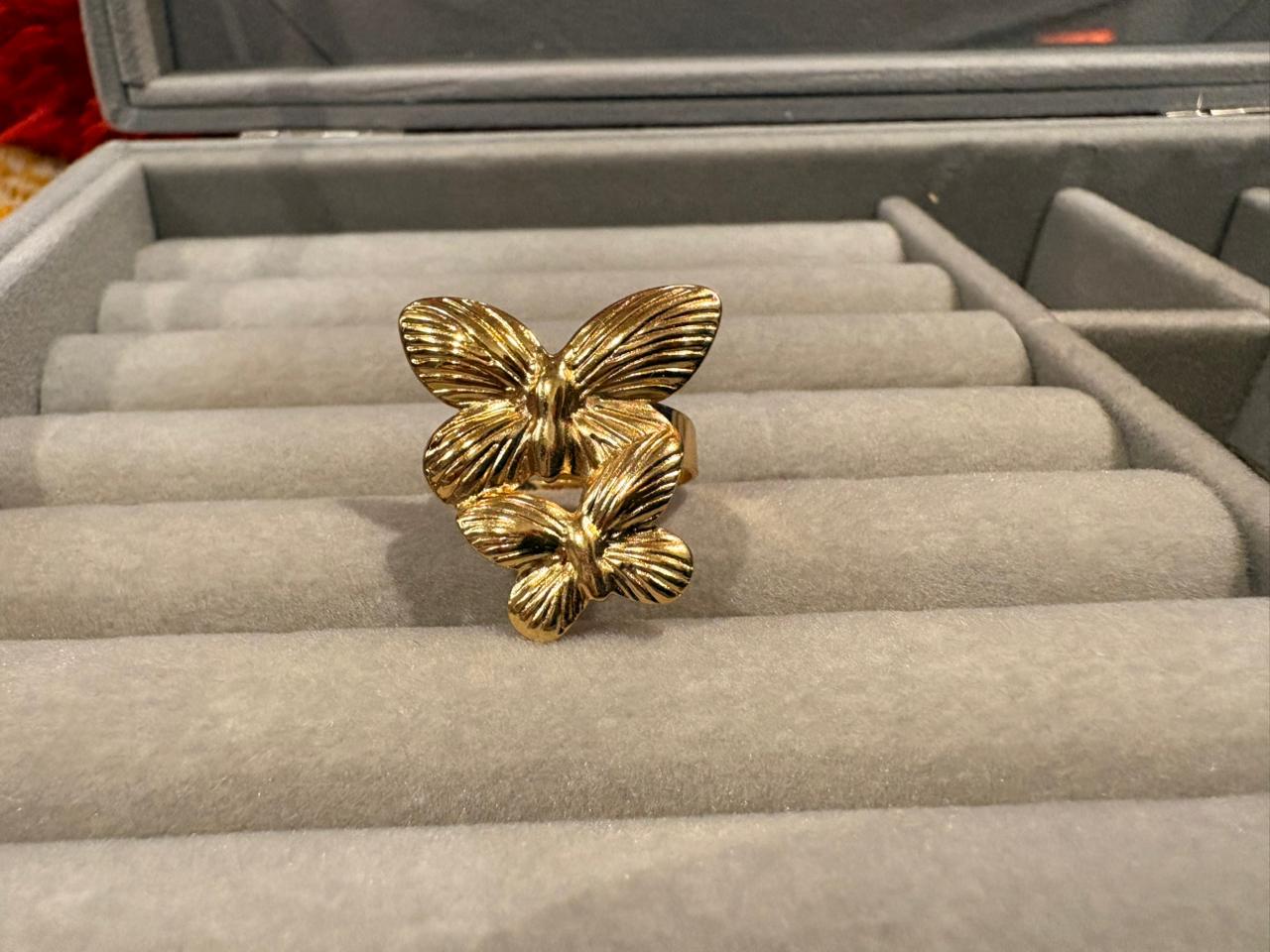 The Monarch Double-Butterfly Ring
