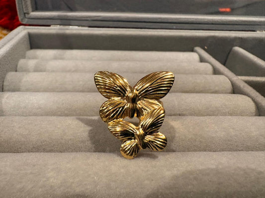 The Monarch Double-Butterfly Ring