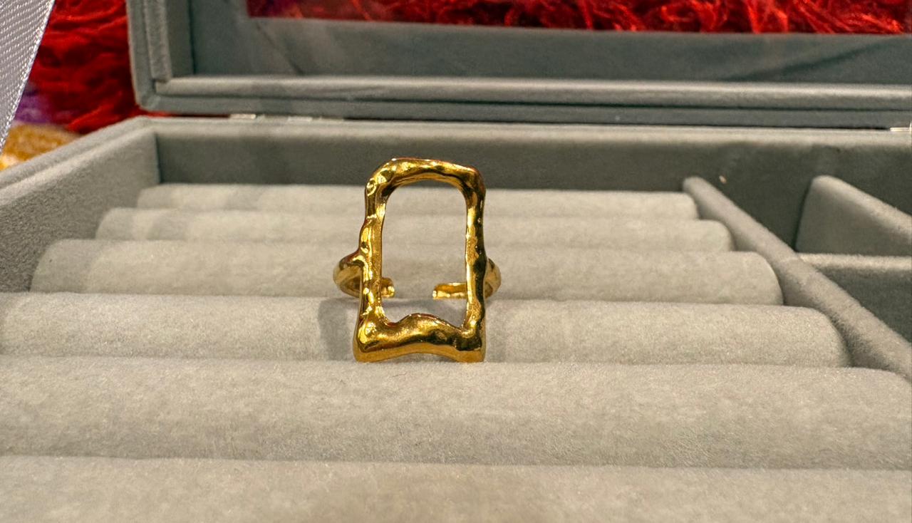 The Molten Frame Ring