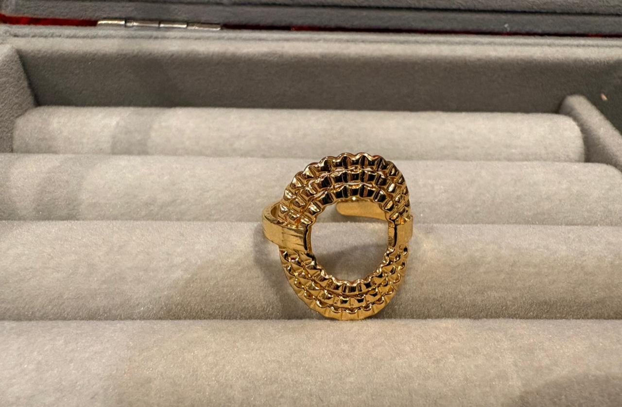 The Crescent Moonlit Ring