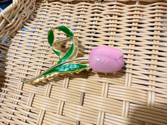 The Pink Tulip Sculpture Clip
