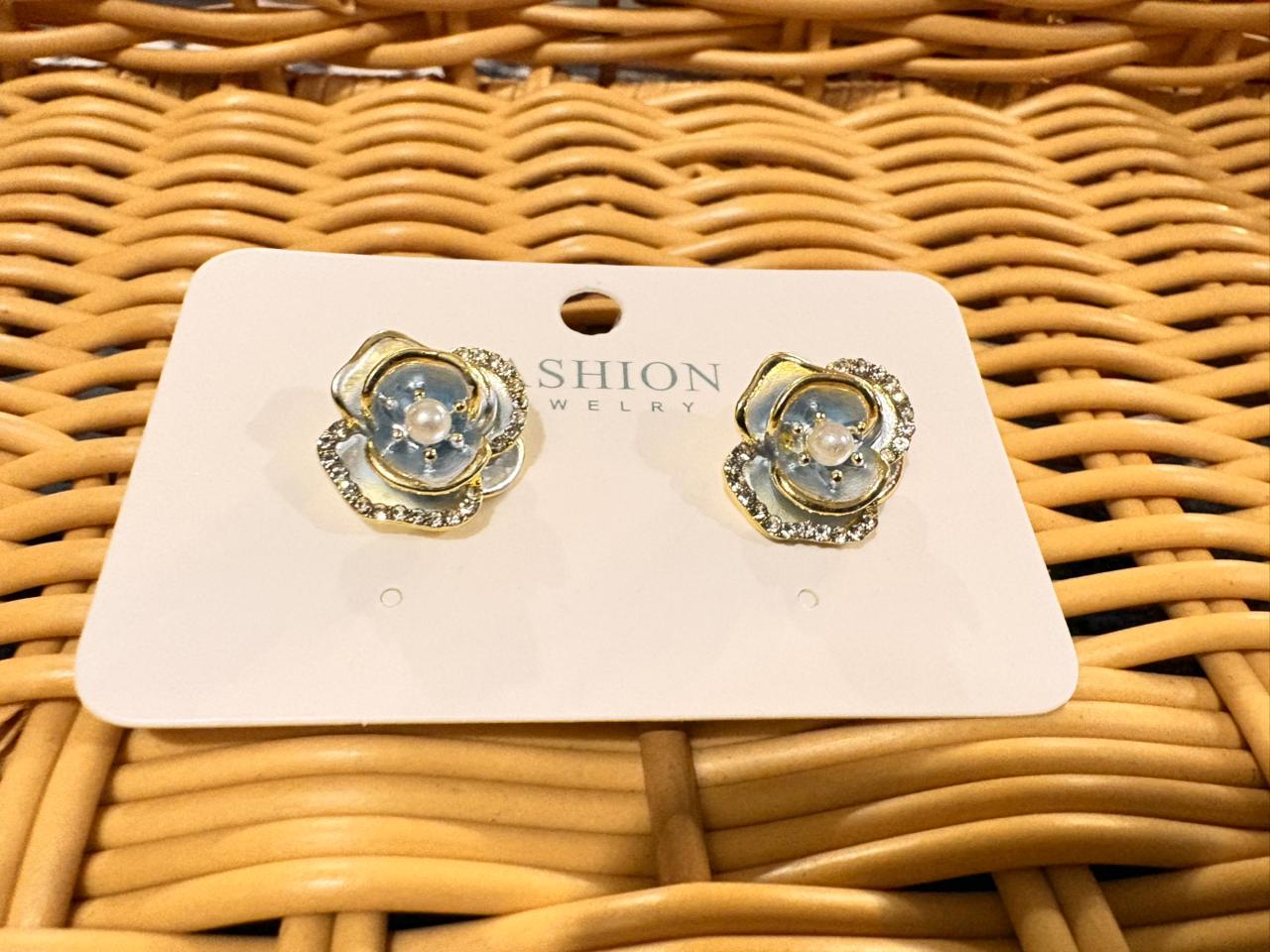 Grey Pearl Earrings